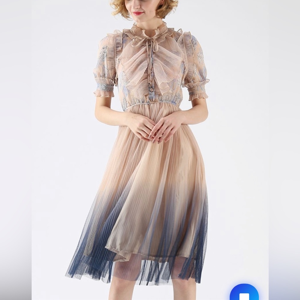Chicwish We Know It All Gradient Pleated Mesh Tulle Dress size L